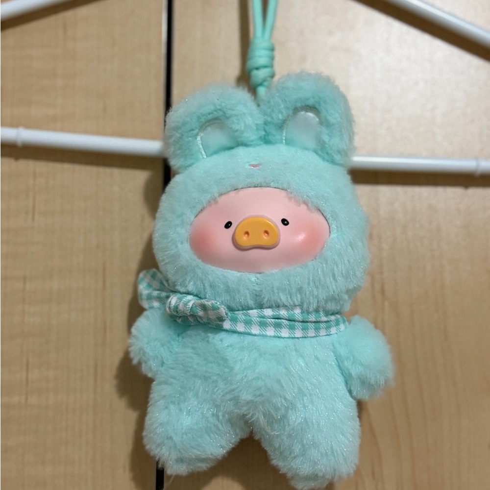 LULU PIG Mint Plush Pendant TOYZEROPLUS